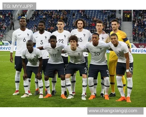 深圳足球队的节奏探秘:从青训到职业联赛的全景分析 深圳足球队的节奏探秘:从青训到职业联赛的全景分析