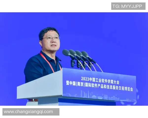 攀岩高手周强分享成功秘诀与训练心得的深度专访